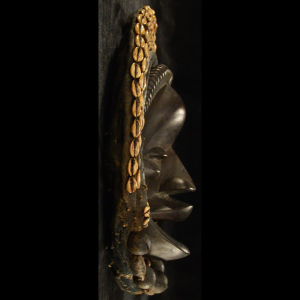 Dan Mask 62 Right Side