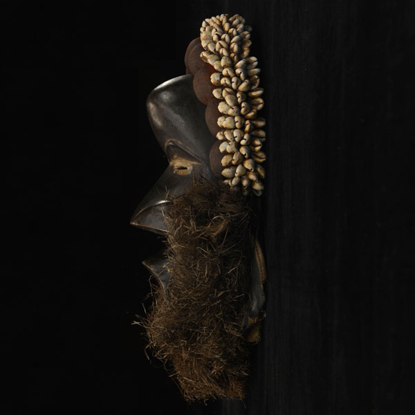Dan Mask 75 left side