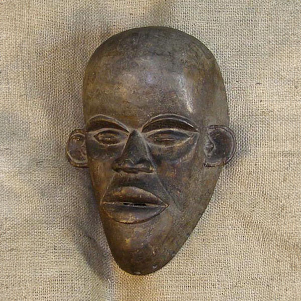 Dan Mask 30 Left Angle