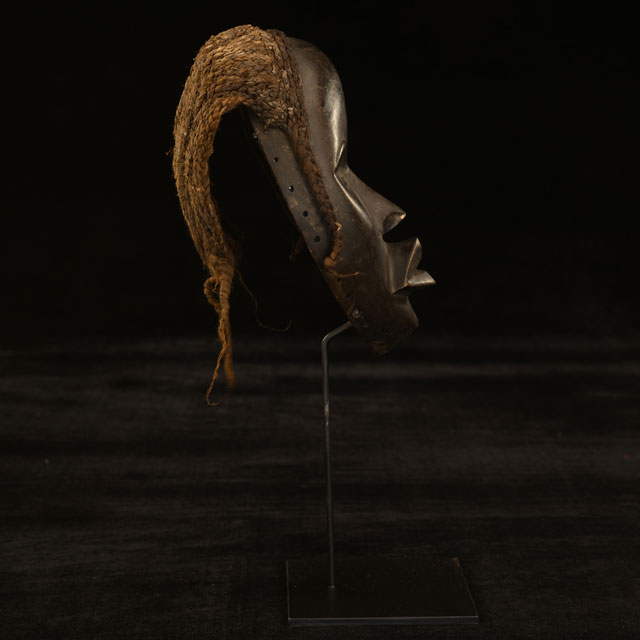 Dan Mask 69 on display stand Right Side