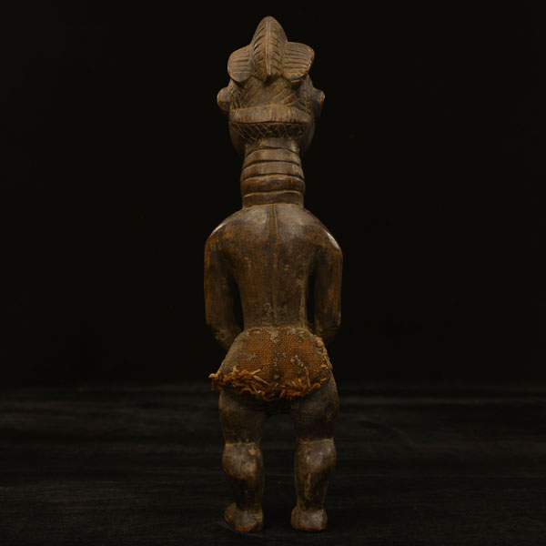 Dan Statuette 2 