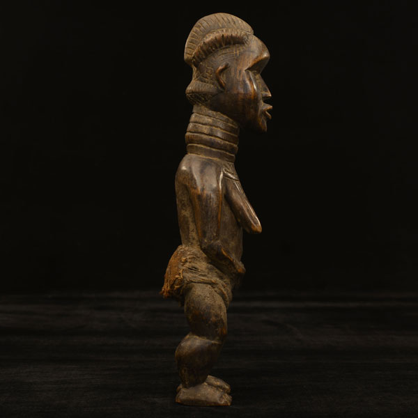 Dan Statuette 2 Right Side