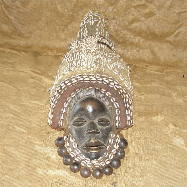 Dan Guerre Mask 1 front