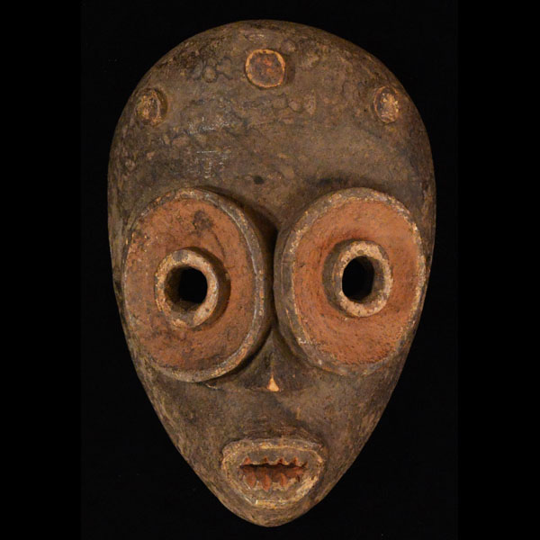 Eket Mask 1 front