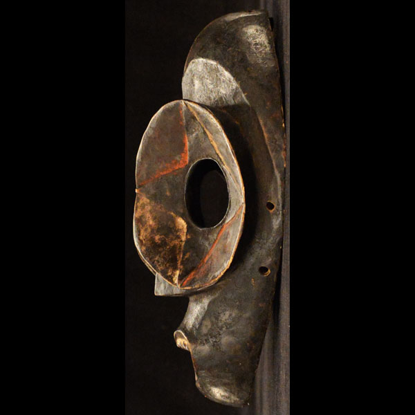 Eket Mask 2 left side