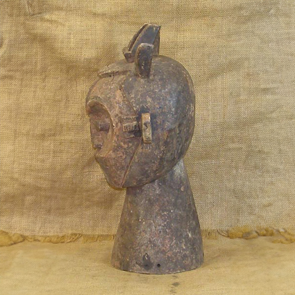 Eket Statuette 1 Left