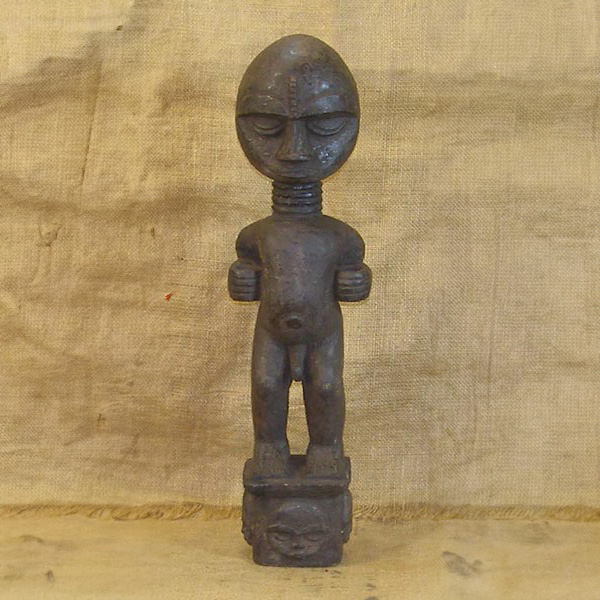 Eket Statuette 2 front