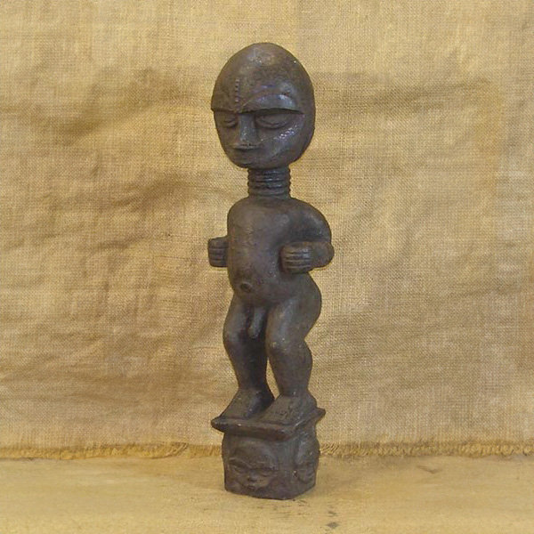 Eket Statuette 2 Left Angle