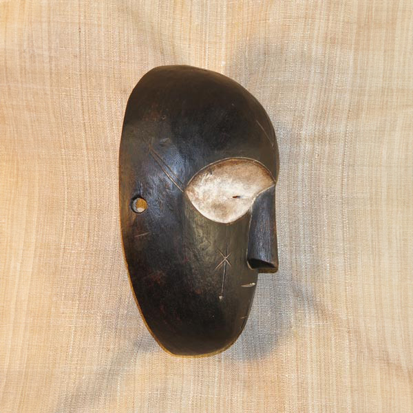Fang Mask 62 Right Side
