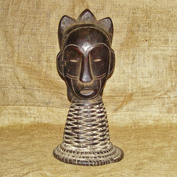 Fang Statue 12 front