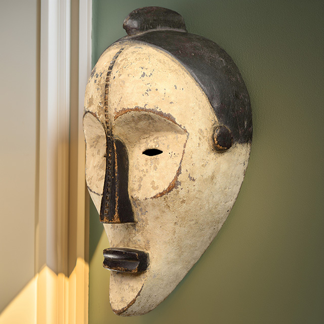 African mask Fang Mask Left Angle