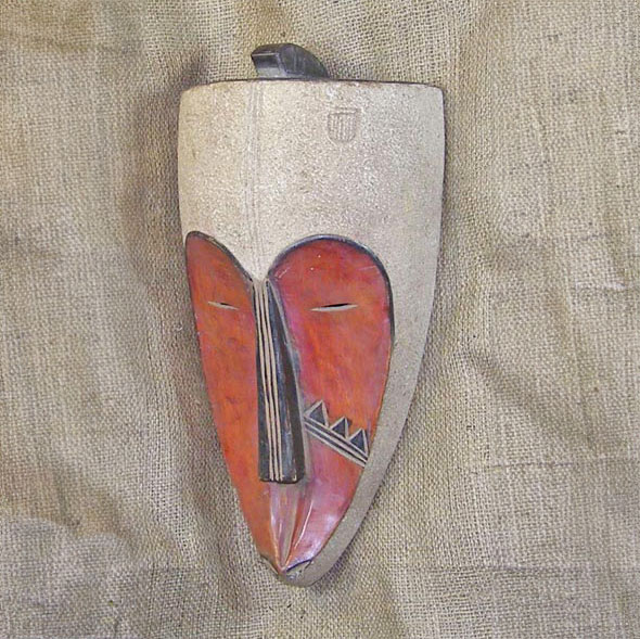 Fang Mask 30 Left Angle