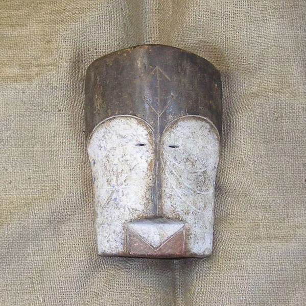 Fang Mask 32 front