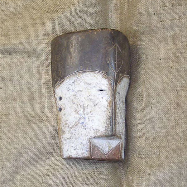 Fang Mask 32 