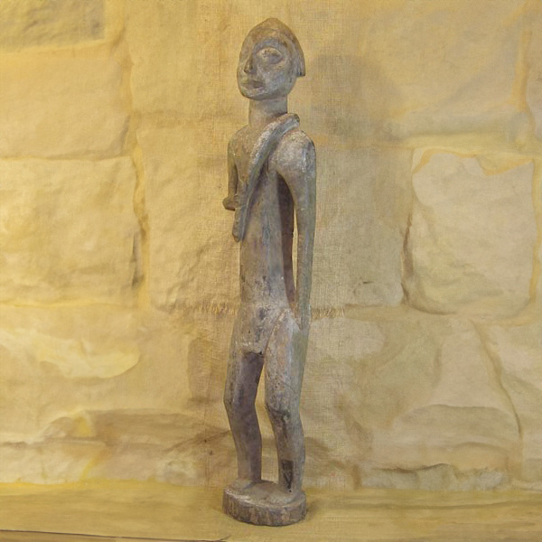 Fon Statue 1 Left Angle