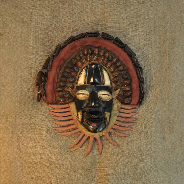 Grebo Mask 30 front