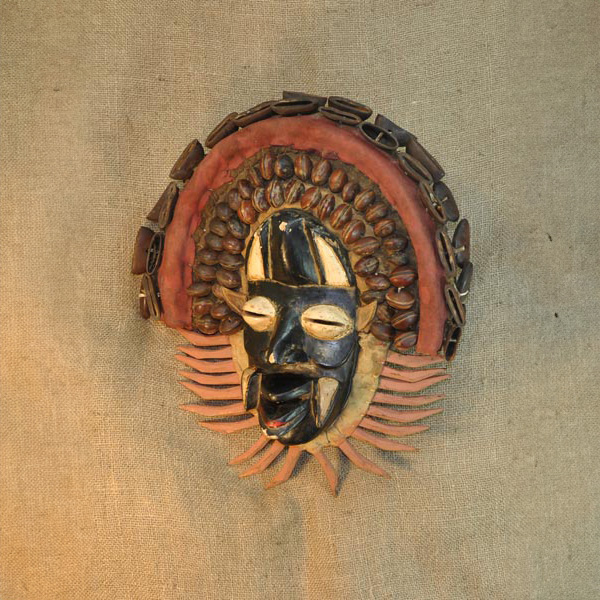 Grebo Mask 30 Left Angle