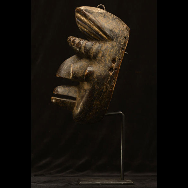 Grebo Mask 57 left side
