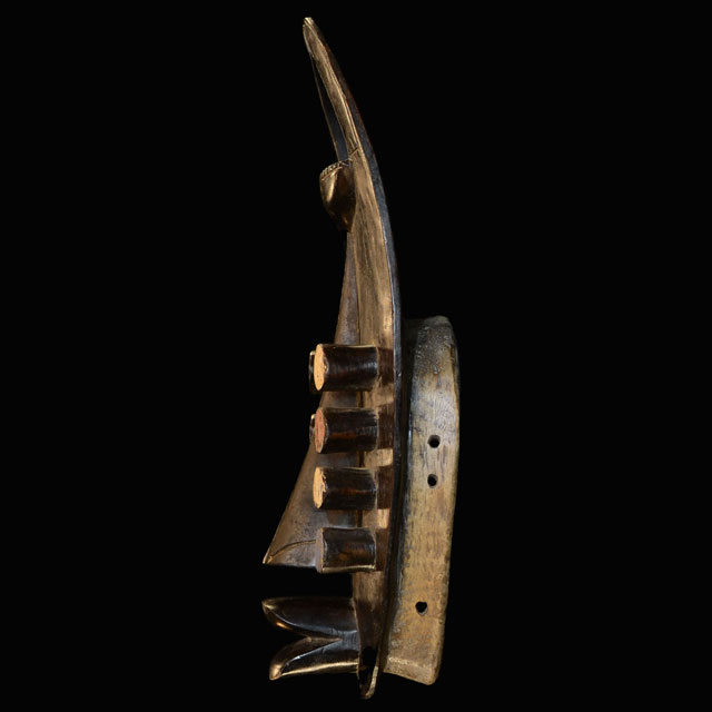 Grebo Battle Mask 49 left side