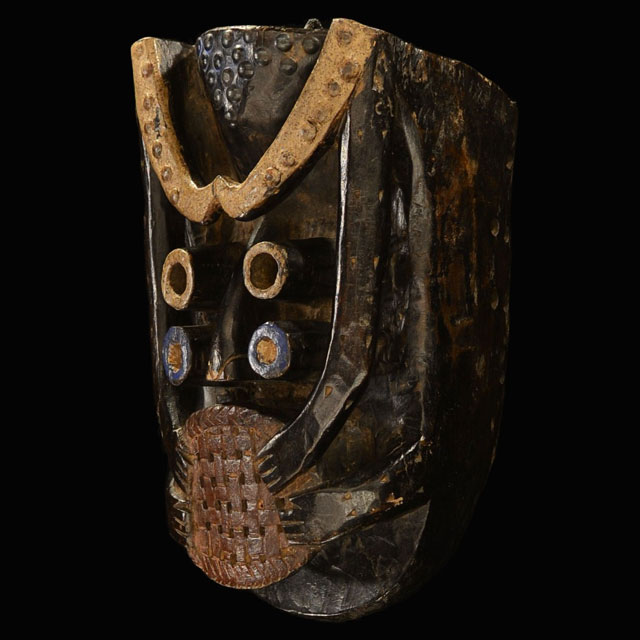 Grebo Mask 53 Left Angle