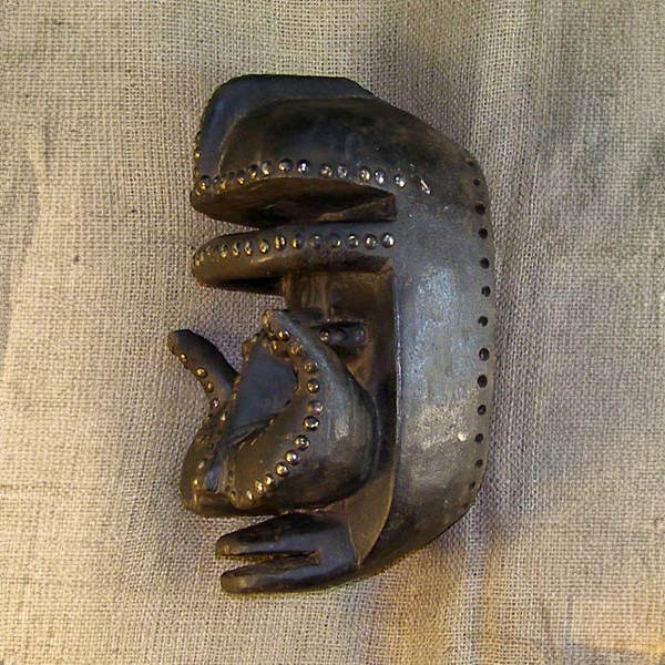 Grebo Mask 19 Left