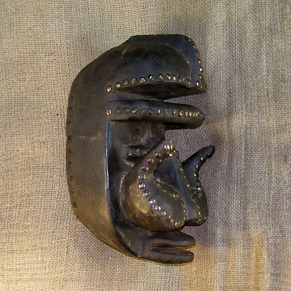 Grebo Mask 19 Right Side
