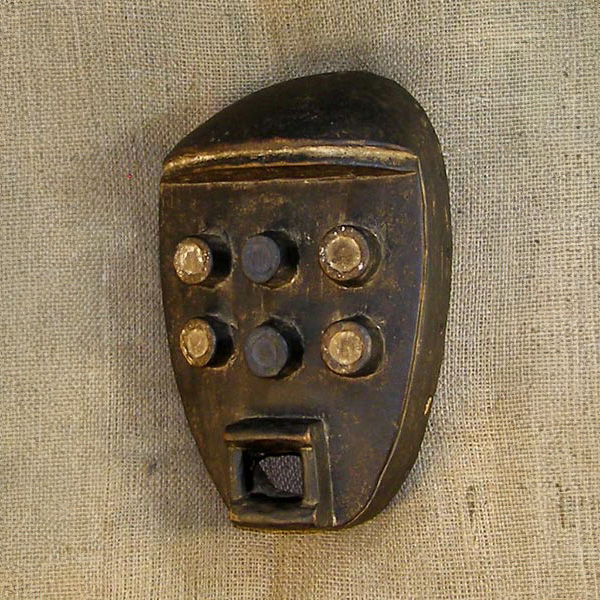 Grebo Mask 23 Left Angle