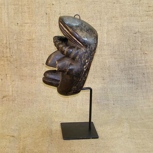 Grebo Mask 29 Left