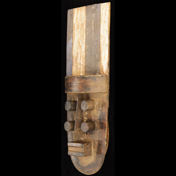 Grebo Mask 44 Left Angle
