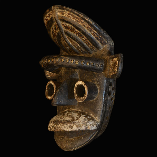 Grebo Mask 54 Left Angle