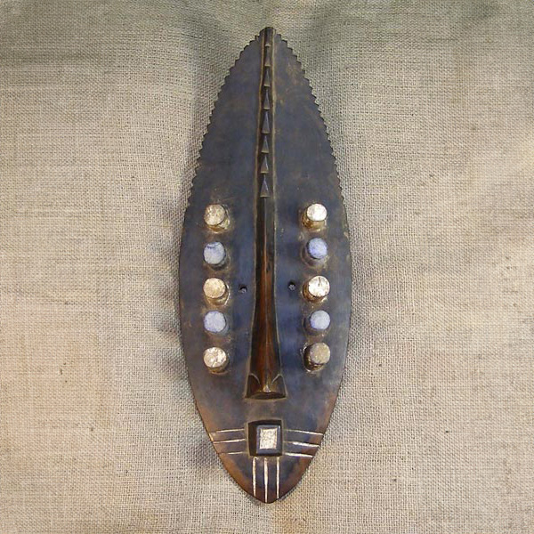 Grebo Mask 16 front