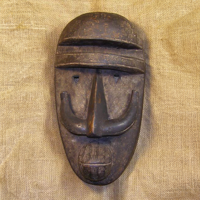 Grebo Mask 10 front