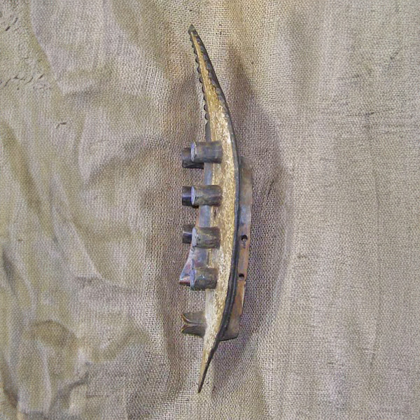 Grebo Mask 14 Left