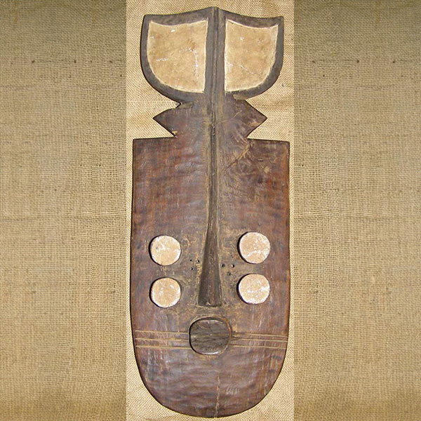 Grebo Mask 2 front