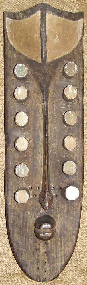Grebo Mask 3 front