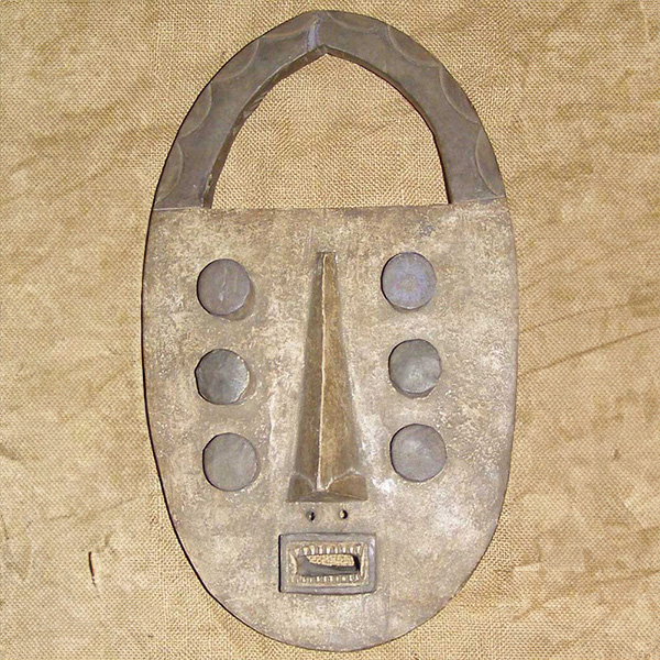 Grebo Mask 4 front