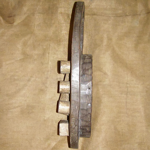 Grebo Mask 4 Left Angle