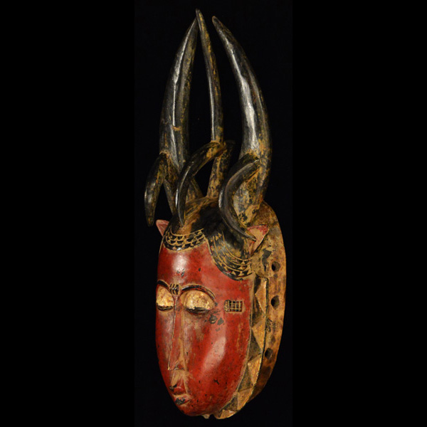 Guro Mask 67 Left Angle