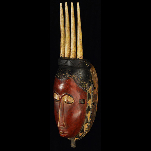 Guro Mask 68 Left Angle