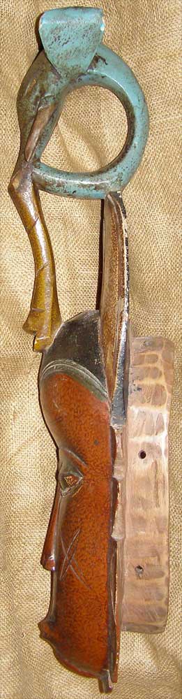 Guro Mask 14 Left Angle
