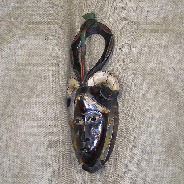 Guro Mask 33 Left Angle