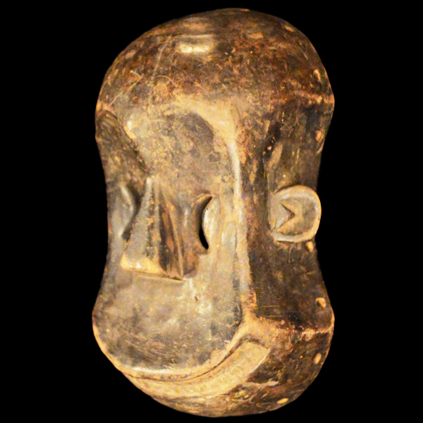 Hemba Mask 6 Left Angle