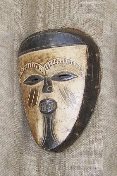 Igala Mask 1 Left Angle