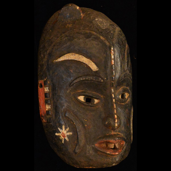 Igbo Mask 25 Right Angle
