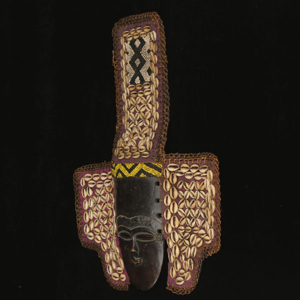 Kuba Mask 3 Left Angle