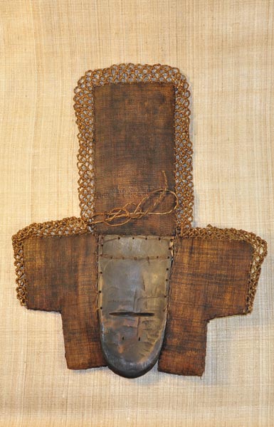 Kuba Mask 22 Left Angle