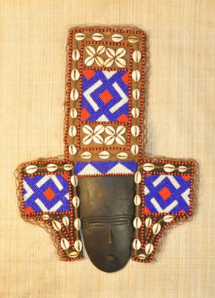 Kuba Mask 23 front