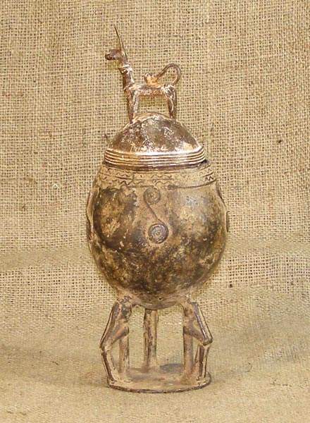 Kuba Bronze 3 front