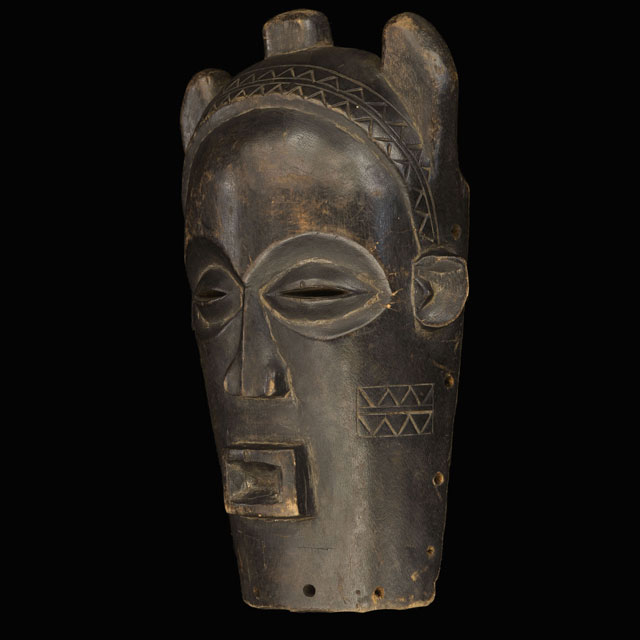 Kuba Mask 46 Left Angle