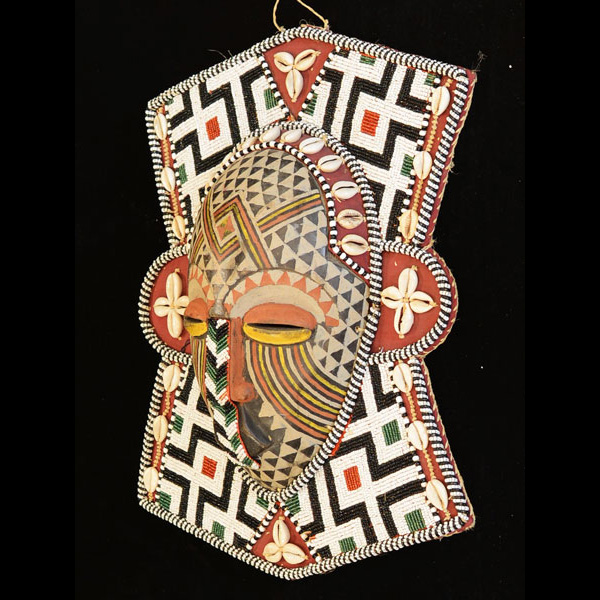 Kuba Mask 50 Left Angle